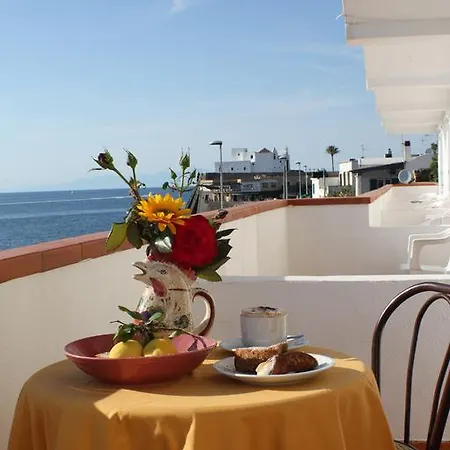 Santa Lucia Forio (Isola d'Ischia)