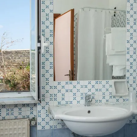 Santa Lucia Forio (Isola d'Ischia)