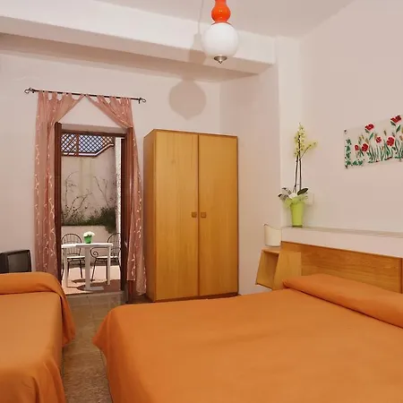 Santa Lucia Hotel