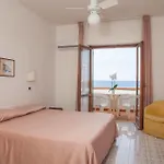 Santa Lucia Hotel 3*